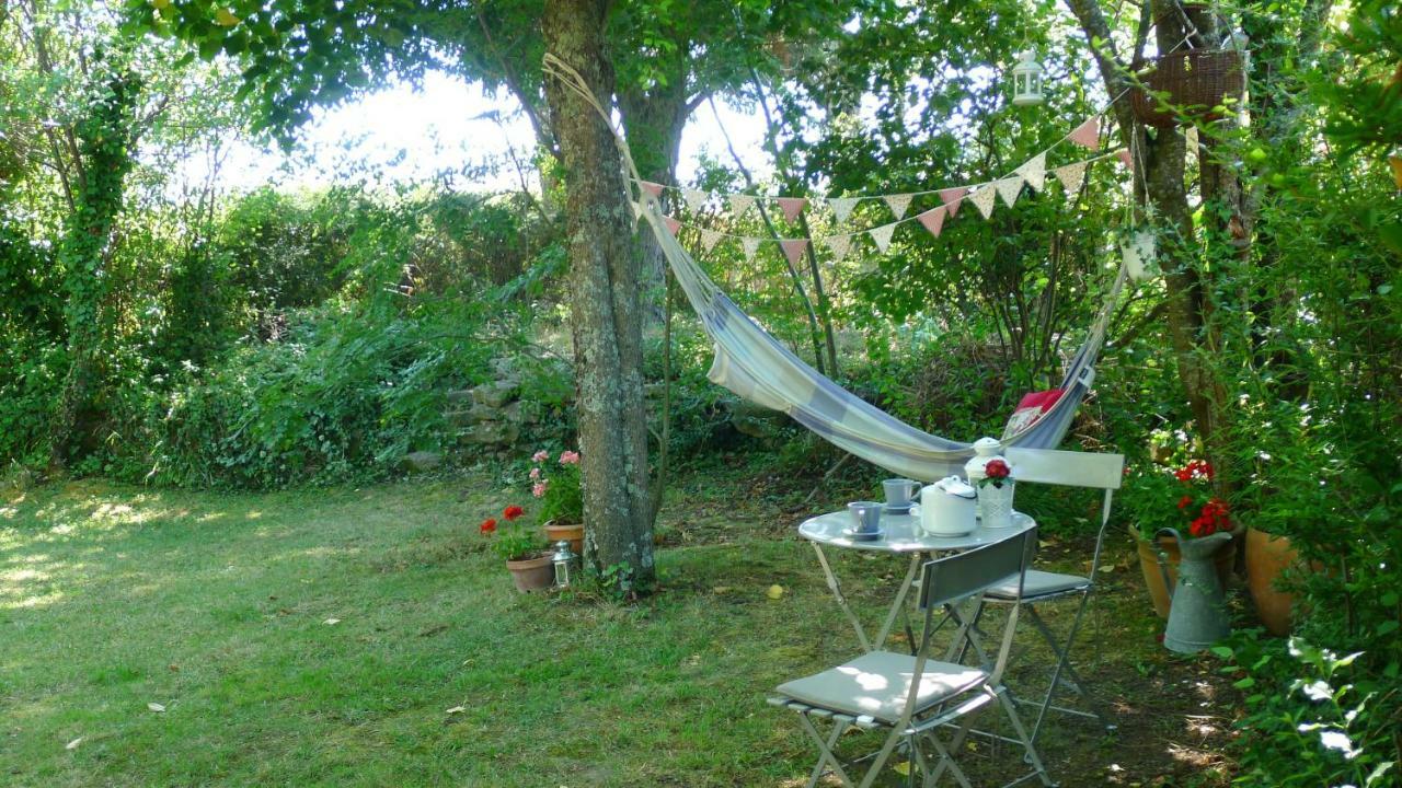 Le Petit Potager Bed & Breakfast Montbel  ภายนอก รูปภาพ